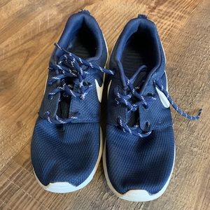 Nike Roshe Runs